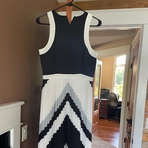 Banana Republic maxi dress size 6 brand new with tags still attached